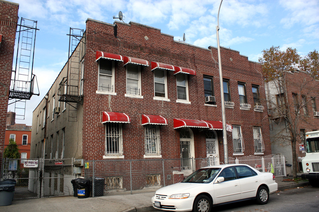 1425 Croes Ave in Bronx, NY - Foto de edificio