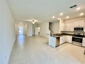 10391 Lavender Aster Trl in San Antonio, FL - Building Photo - Building Photo