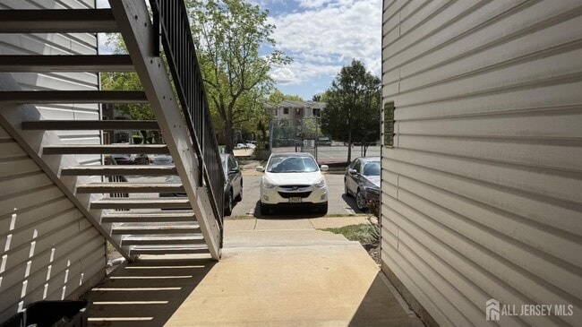 366 Lancaster Ct in Piscataway, NJ - Building Photo - Building Photo