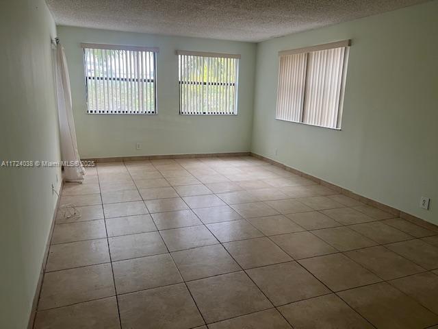 8160 Geneva Ct in Doral, FL - Building Photo - Building Photo