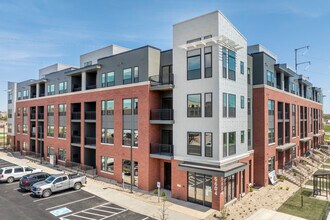 The Tuxedo Apartments in Madison, WI - Foto de edificio - Building Photo