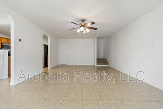 335 Cedron Chase in San Antonio, TX - Building Photo - Building Photo