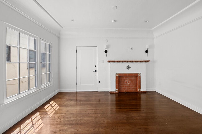 647 N Spaulding Ave in Los Angeles, CA - Building Photo - Building Photo