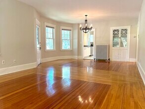 59 Ackers Ave in Brookline, MA - Building Photo - Building Photo