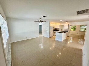308 SE 12th St in Deerfield Beach, FL - Building Photo - Building Photo