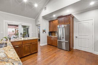 255 Bluff St in Buda, TX - Building Photo - Building Photo
