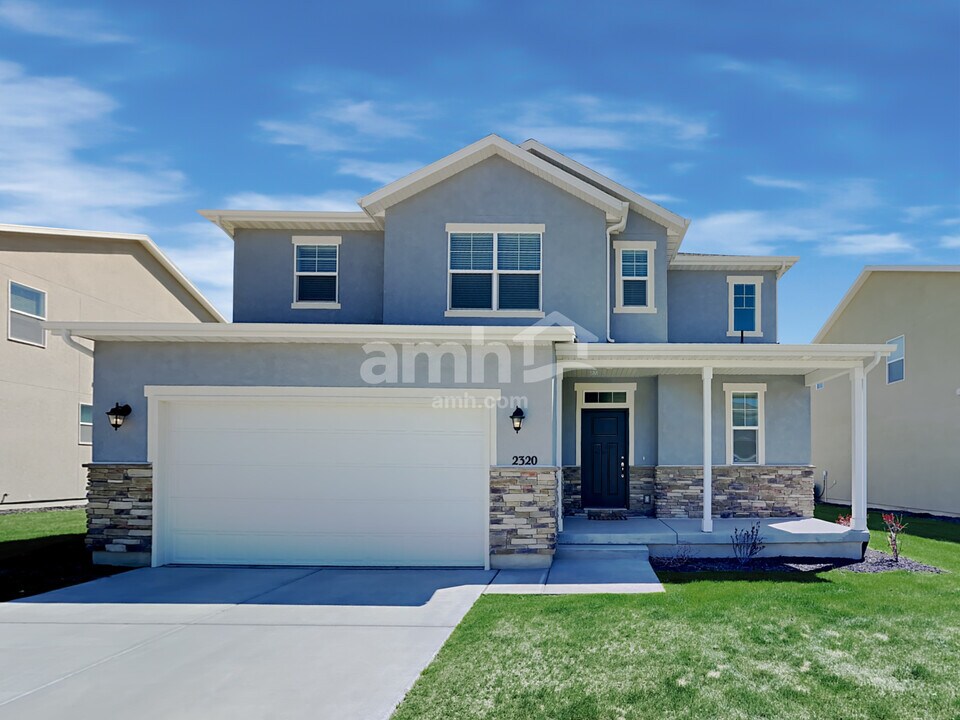 2320 E Wild Horse Way in Eagle Mountain, UT - Building Photo