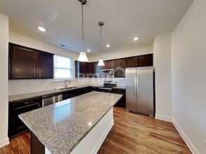 436 Tributary Ln in Canton, GA - Building Photo - Building Photo