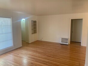 2230 Montecito Ave in Santa Rosa, CA - Building Photo - Building Photo