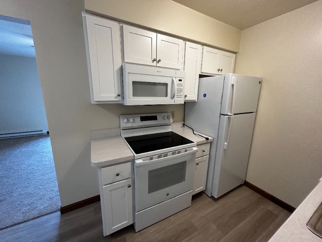 1949 Western Ave in Albany, NY - Building Photo - Building Photo