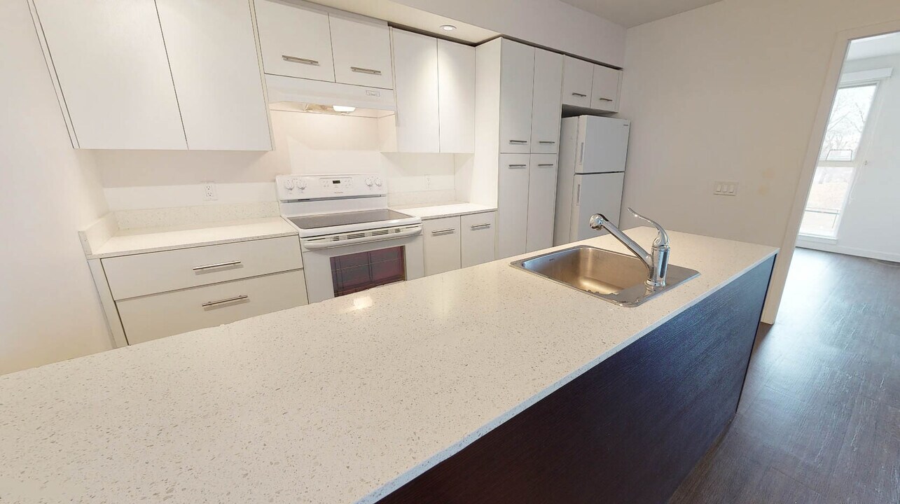 9403-9102 102 Ave in Fort St John, BC - Building Photo