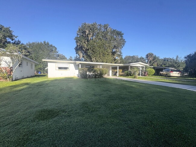 408 New York Ave in St. Cloud, FL - Building Photo - Building Photo