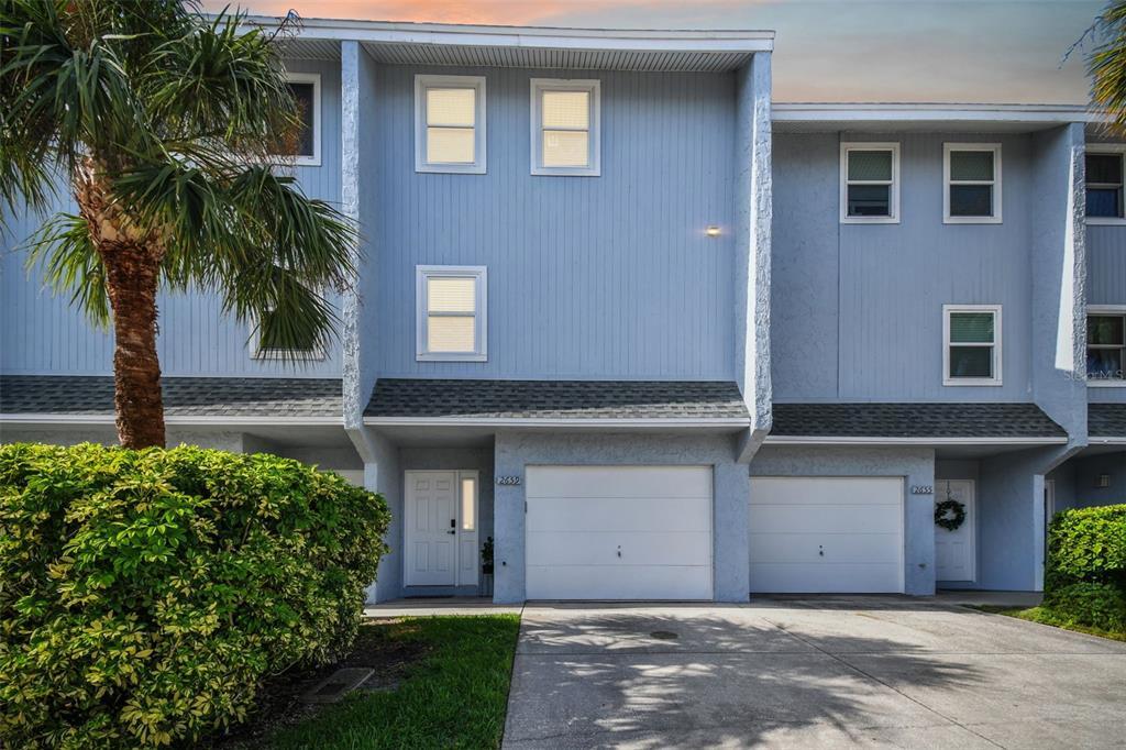 2659 St Joseph Dr in Dunedin, FL - Building Photo