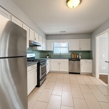 1400 Andrew St in Mesquite, TX - Foto de edificio - Building Photo