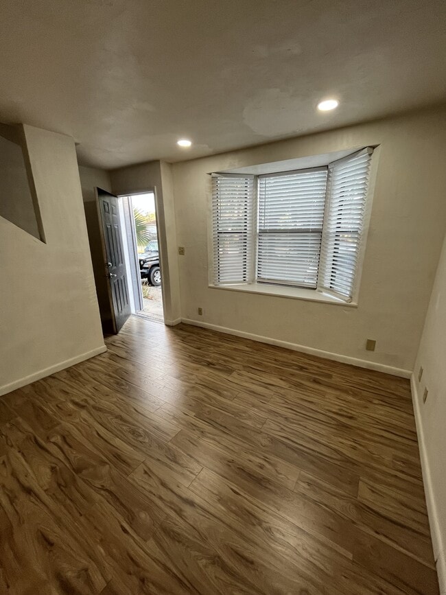 2546 SW 31st Pl in Gainesville, FL - Building Photo - Building Photo