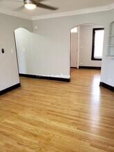 5544 W Leland Ave, Unit 1C in Chicago, IL - Foto de edificio - Building Photo