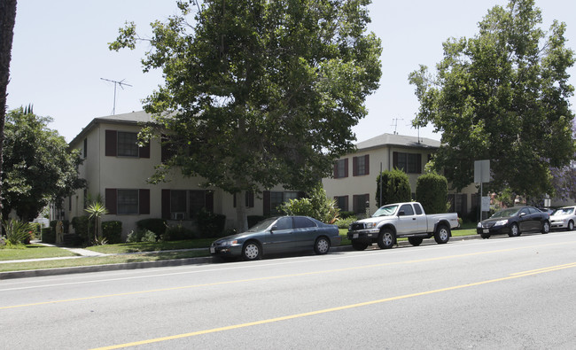 5038 Colfax Ave in North Hollywood, CA - Building Photo - Building Photo