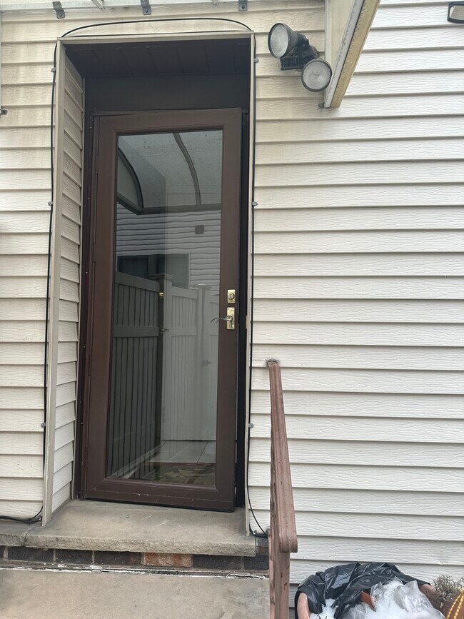 116 Logan Ave in Staten Island, NY - Building Photo - Building Photo