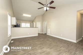 1607 Dodson St in Greensboro, NC - Foto de edificio - Building Photo