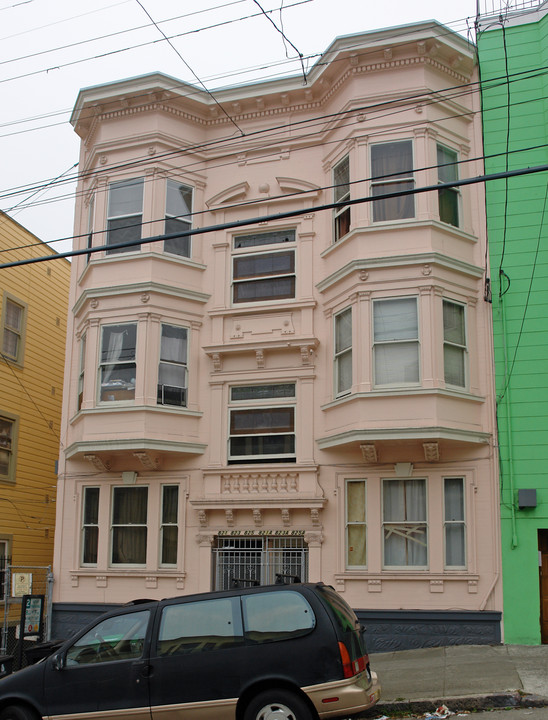 821-825 Vallejo St in San Francisco, CA - Building Photo