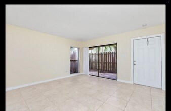 11466 SW 109th Rd in Miami, FL - Building Photo - Building Photo