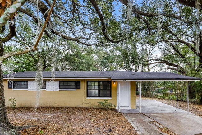 property at 310 Toccoa Rd
