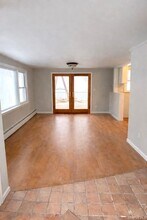 30 Trout Brook Rd in Woodbury, NY - Building Photo - Building Photo