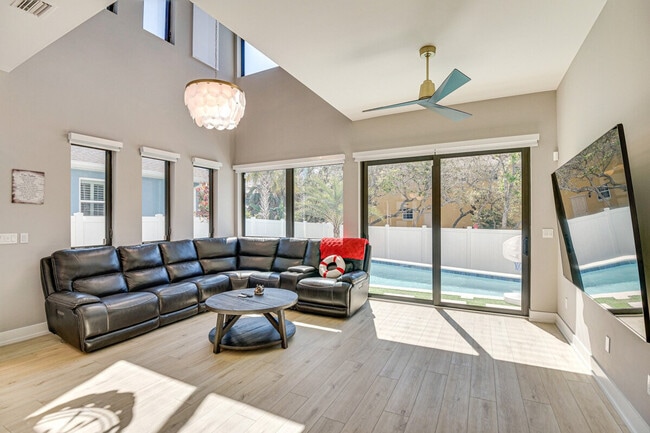 118 Via Madrid Dr in Ormond Beach, FL - Building Photo - Building Photo