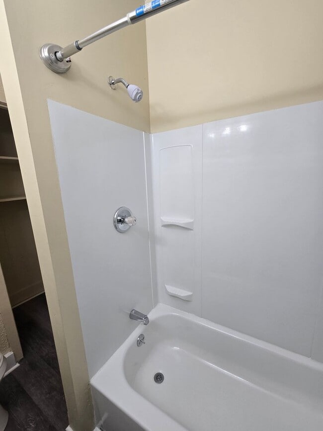 104 N Eighth St in Allentown, PA - Building Photo - Building Photo