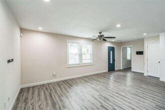 647 Robert St NW in Atlanta, GA - Building Photo - Building Photo