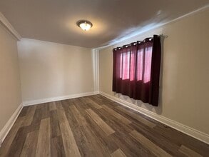 212 Sunset Dr in Fredericton, NB - Building Photo - Building Photo