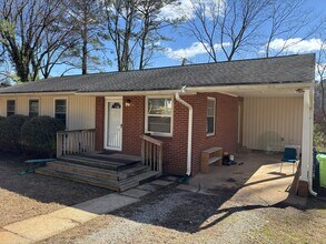 1012 Powell Dr in Raleigh, NC - Building Photo - Building Photo