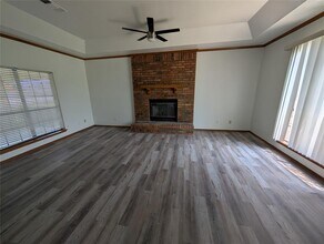 609 SW 151st St in Oklahoma City, OK - Building Photo - Building Photo