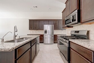 8402 Coral Cove Pass Ln in Conroe, TX - Building Photo - Building Photo