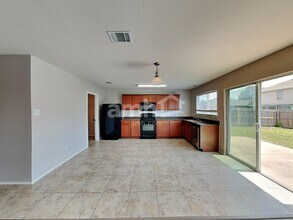 8517 Gray Shale Dr in Fort Worth, TX - Building Photo - Building Photo