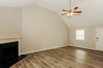 812 Overlook Trail in Canton, GA - Building Photo - Building Photo
