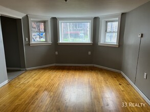 2416 N Avers Ave in Chicago, IL - Foto de edificio - Building Photo