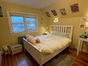 123 Winthrop St, Unit 2 in Medford, MA - Foto de edificio - Building Photo