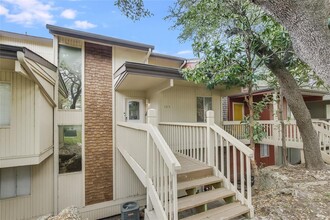325 Venture Blvd S in Leander, TX - Building Photo - Building Photo