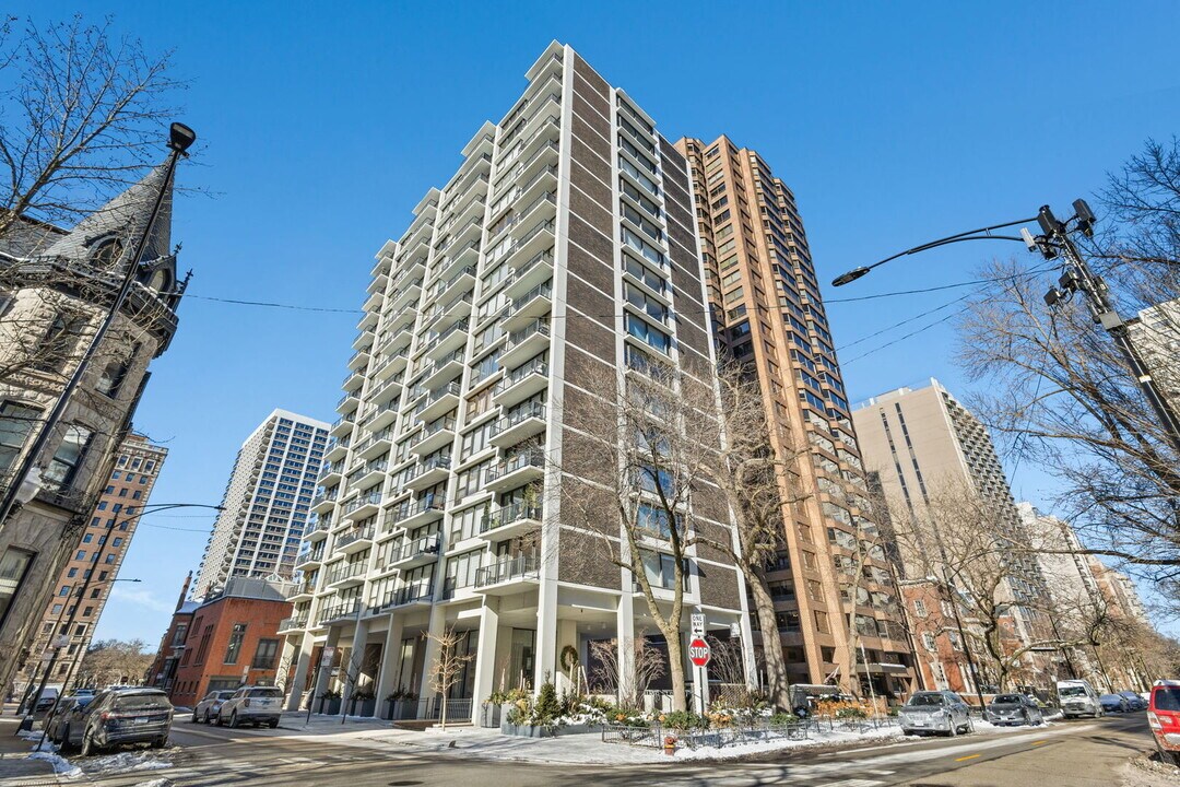 1400 N State Pkwy in Chicago, IL - Building Photo