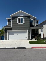 421 E 280 N, Unit House in Vineyard, UT - Building Photo