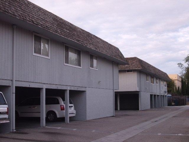 43 Plaza Cir in Salinas, CA - Foto de edificio - Building Photo