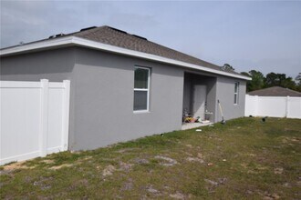 642 Desmoines Ct in Poinciana, FL - Building Photo - Building Photo
