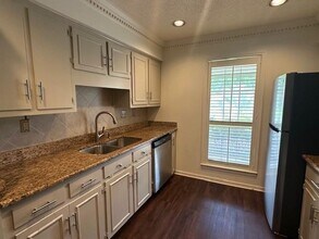 5609 Bentley Ct in Mobile, AL - Building Photo - Building Photo