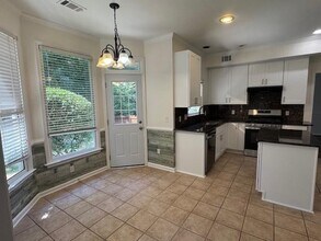 340 Medridge Dr in Alpharetta, GA - Building Photo - Building Photo