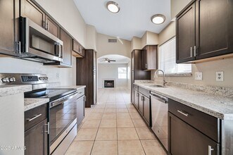 8833 W Puget Ave in Peoria, AZ - Building Photo - Building Photo