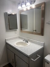 Oak Run Manor Apartments in Pasadena, TX - Building Photo - Building Photo