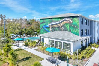 Lake Bluetail Apartments in Riverview, FL - Foto de edificio - Building Photo