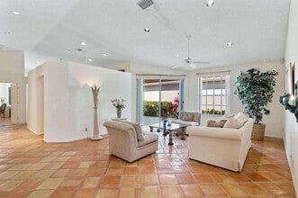 8170 Hampton Wood Dr in Boca Raton, FL - Building Photo - Building Photo