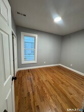 231 Davenport Ave in New Haven, CT - Building Photo - Building Photo